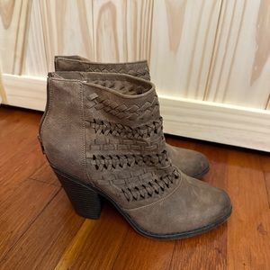 Fergalicious zip up ankle booties
